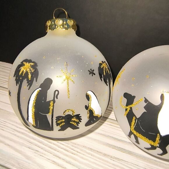 Vintage Nativity Scene Glass Christmas Holiday Ornament Frosted Gold North Star - Picture 6 of 8